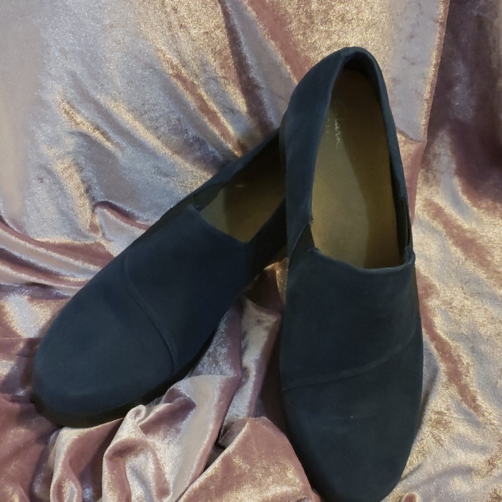 Clarks Artisan blue slip on shoe